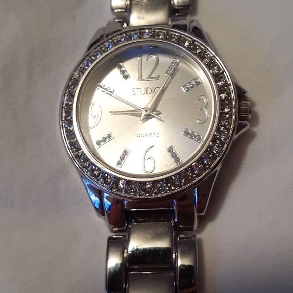 Studio Time Silvertone Bling Face Watch 7½"‎ Long - Picture 1 of 6